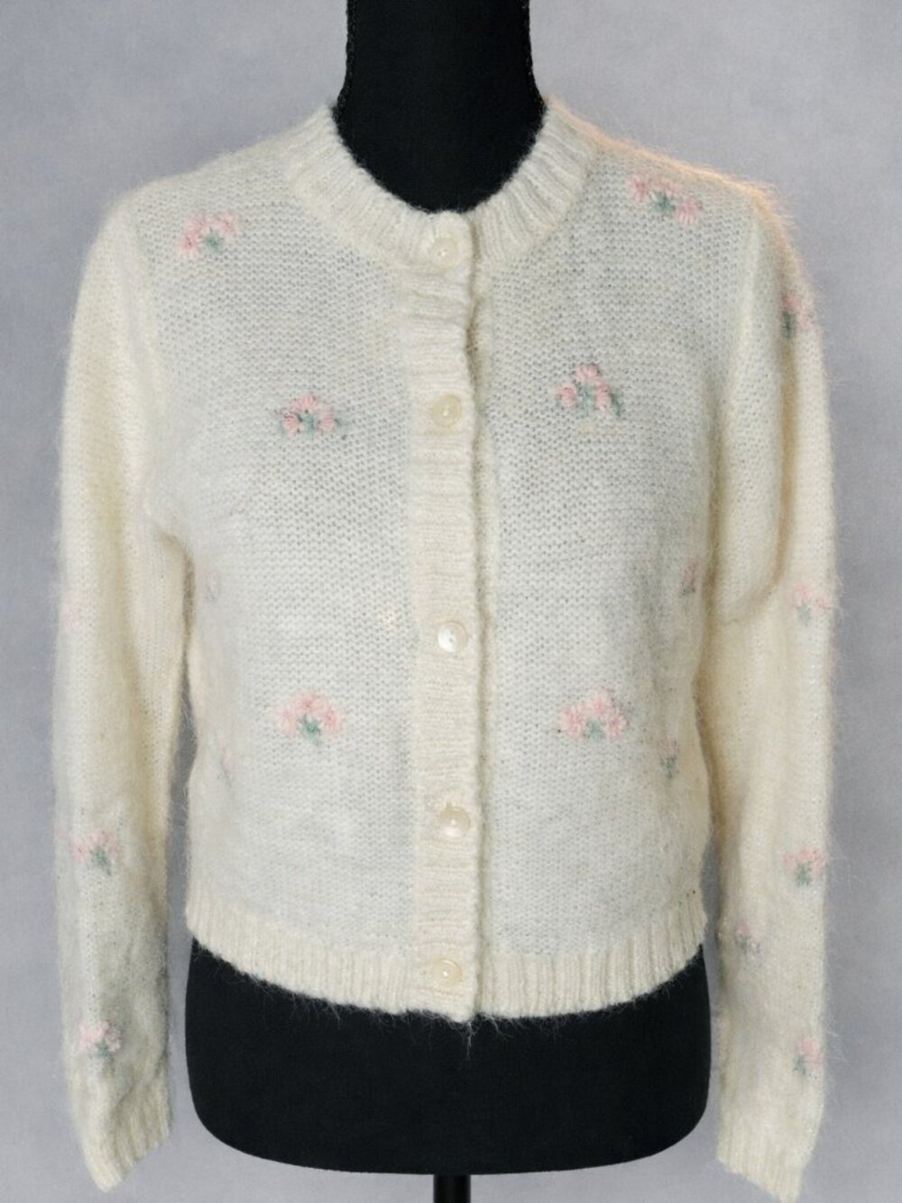 Vintage  Mohair Floral Embroidary Cardigan Kenji Medium